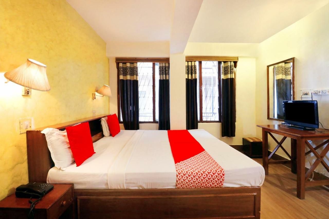 Oyo 45337 Hotel Woodland Шимла Екстериор снимка